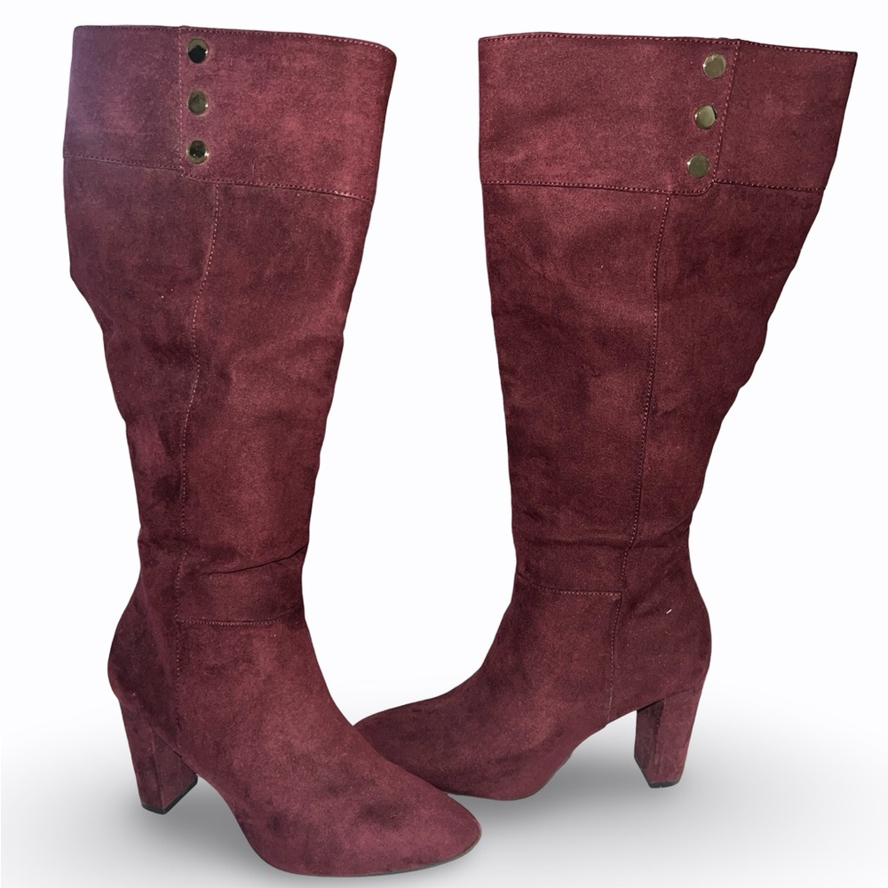 Burgundy high boots to elevate any ensemble